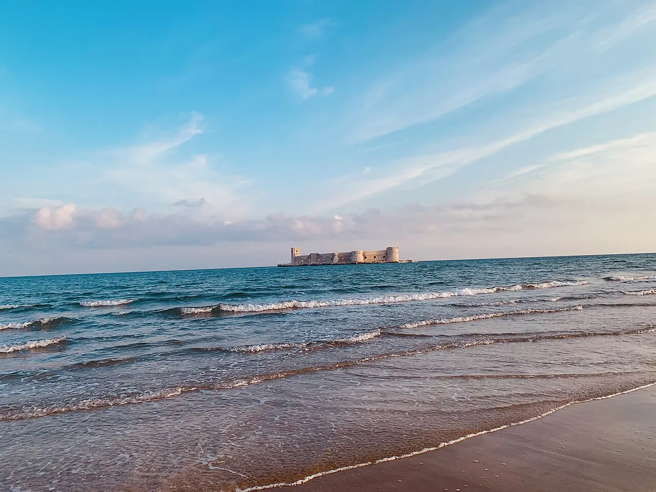 Kızkalesi — Mersin Erdemli'de denizdeki ortaçağ kalesi
